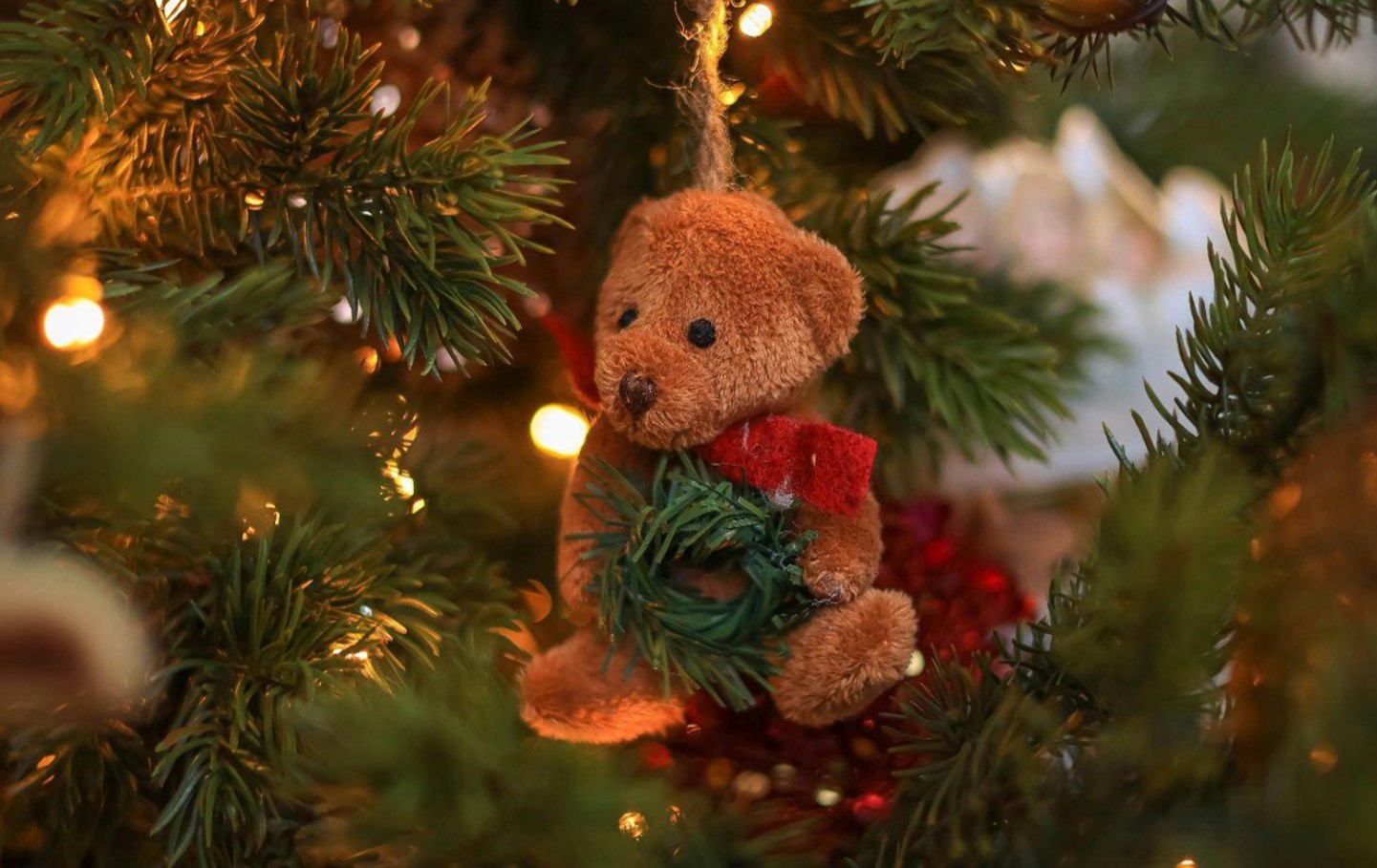 Find the Perfect Flocked Artificial Christmas Tree